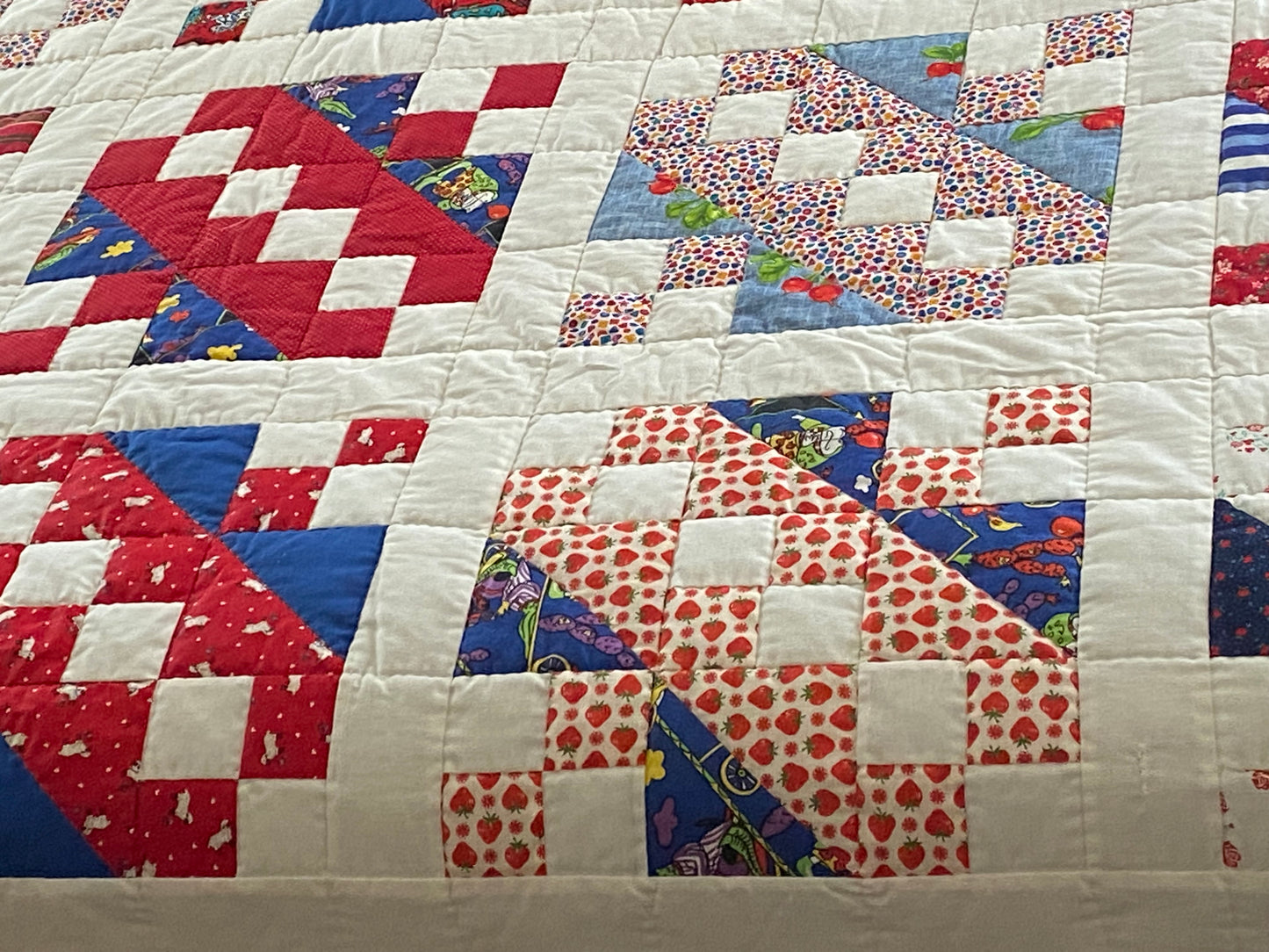 King Jacob's Ladder Vintage Quilt (Free Shipping)